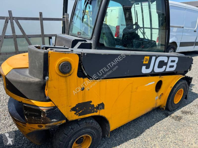 Chariot télescopique JCB