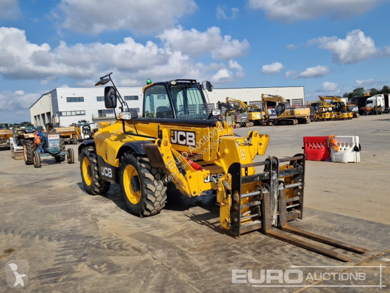رافعة شوكية تلسكوبية JCB 540-140 Hi Viz