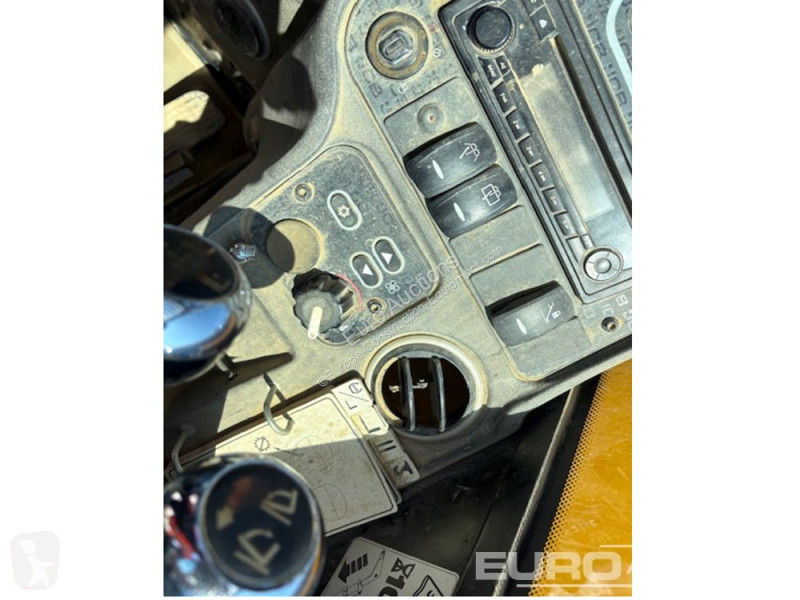 رافعة شوكية تلسكوبية JCB 540-140 Hi Viz
