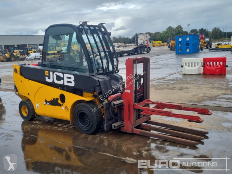 Chariot télescopique JCB 35DTCR T4