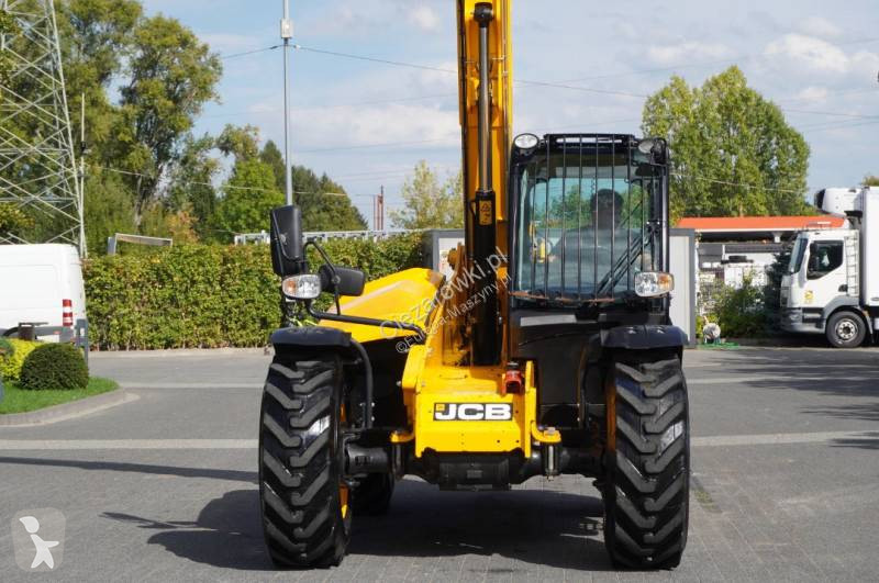 Chariot télescopique JCB