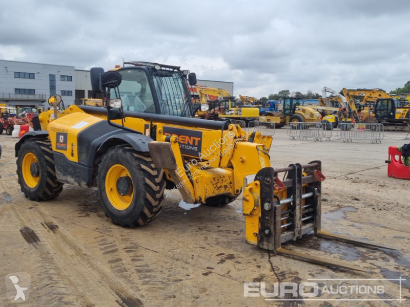 Teleskopický vozík JCB 540-140 Hi Viz