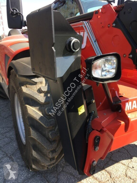 رافعة شوكية تلسكوبية Manitou 100P