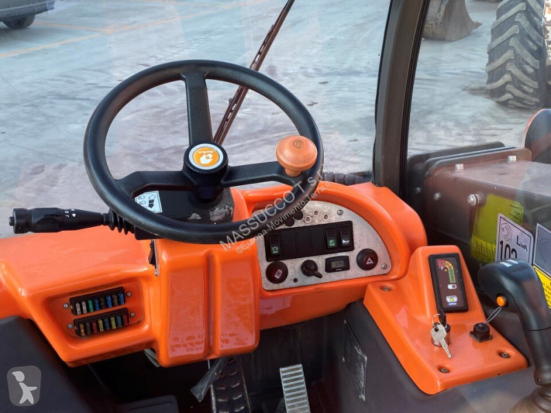 Teleskoplastare Ausa T144