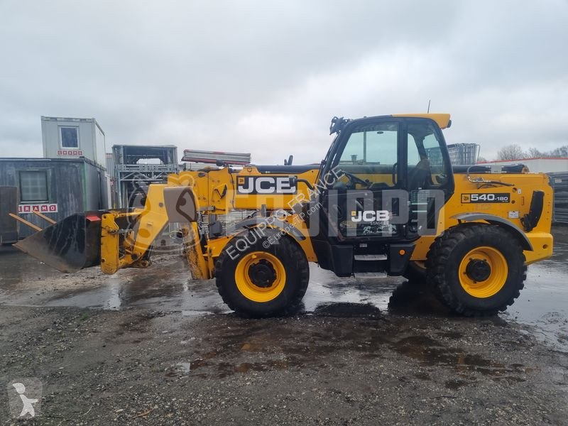 Teleskopický manipulátor JCB 540-180 (18m)