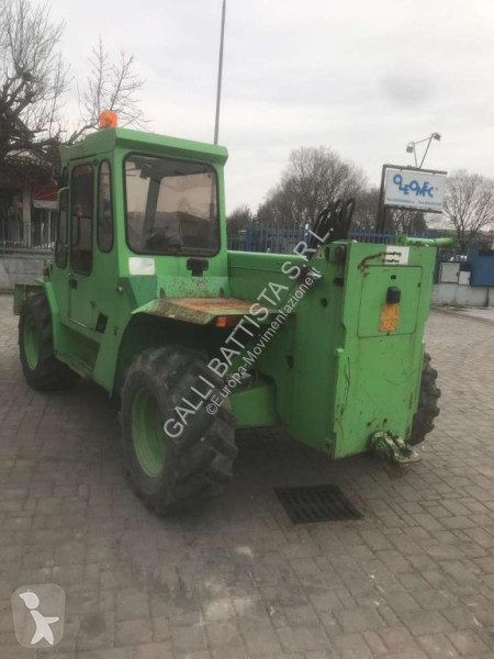 Teleskopický manipulátor Merlo P 30.11