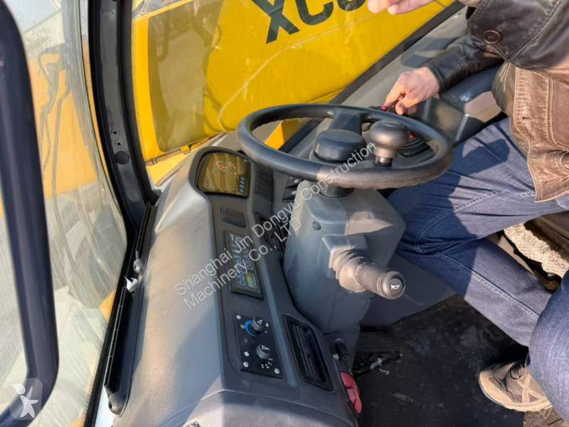 XCMG XC6-3007V telescopic handler