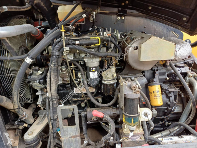 رافعة شوكية تلسكوبية Caterpillar TH414C