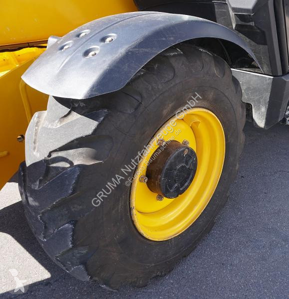 رافعة شوكية تلسكوبية JCB HI-VIZ