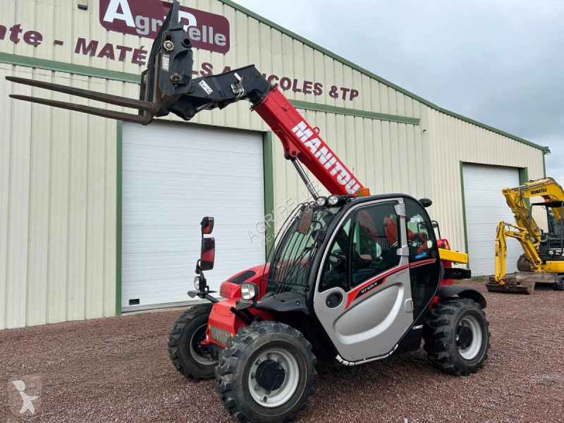 Teleskopický manipulátor Manitou  MT625