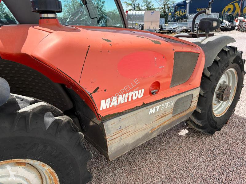 رافعة شوكية تلسكوبية Manitou