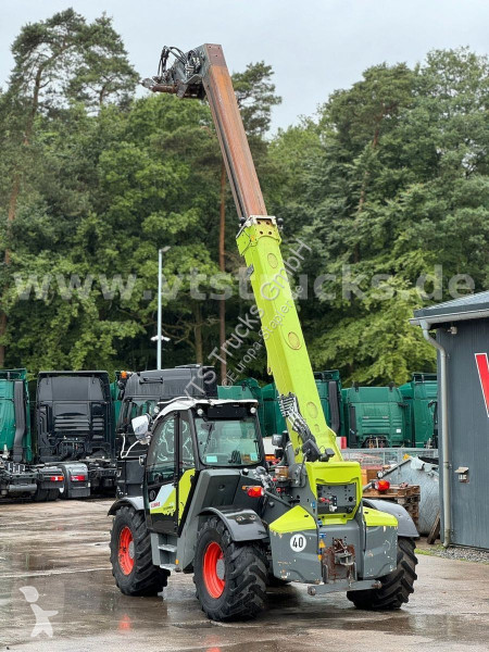 رافعة شوكية تلسكوبية Claas Claas Scorpion 746...