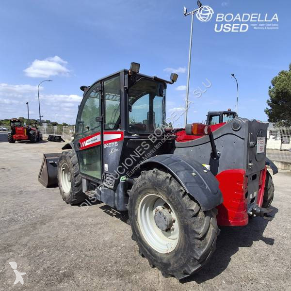 رافعة شوكية تلسكوبية Massey Ferguson 9407S