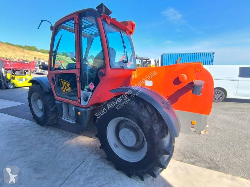 رافعة شوكية تلسكوبية JCB