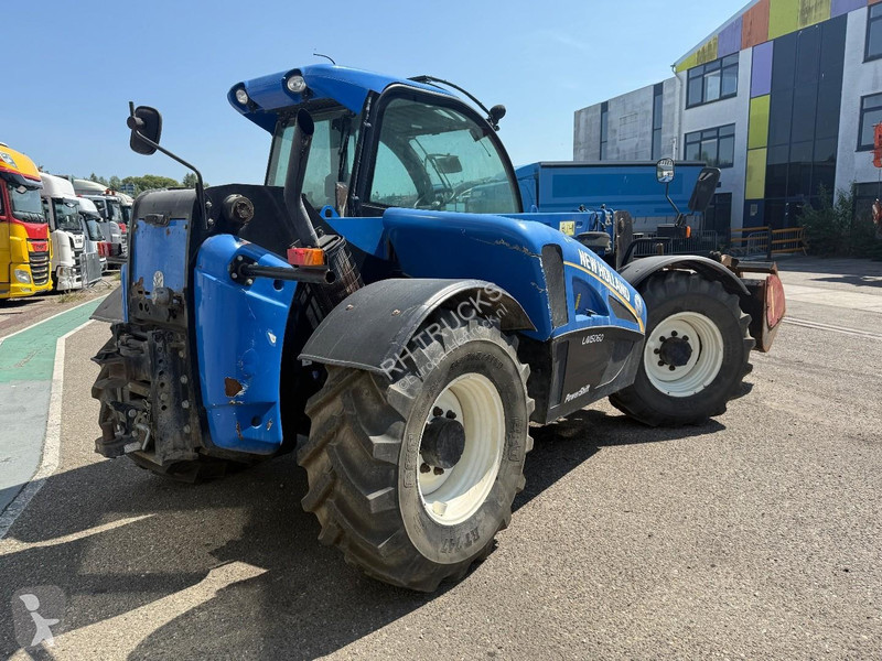 Teleskopický manipulátor New Holland LM5060 CE7...
