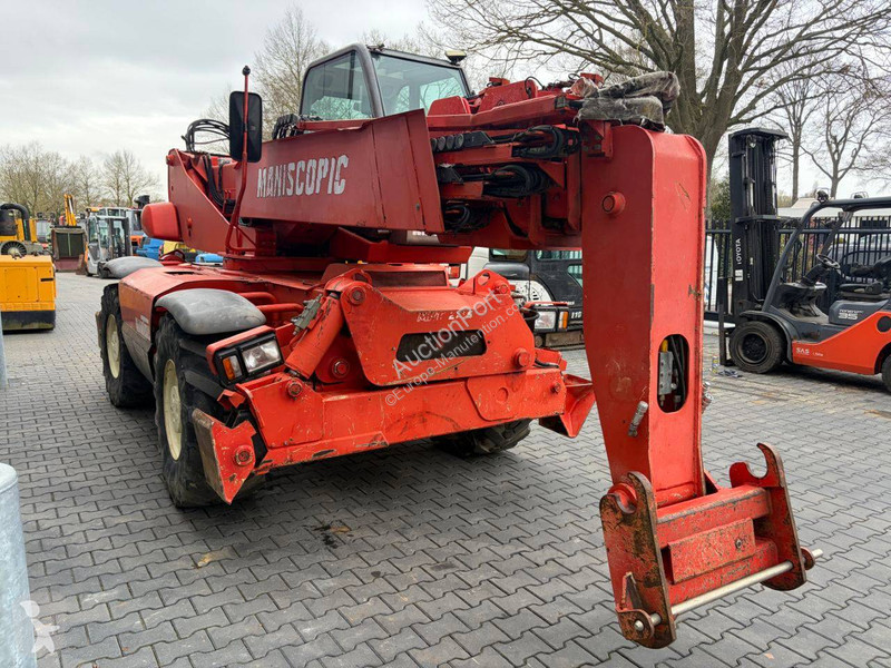 Teleskopický manipulátor Manitou MRT 2145