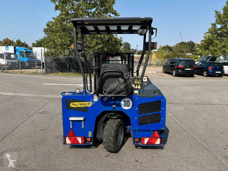 Teleskopisk truck  F3 151...