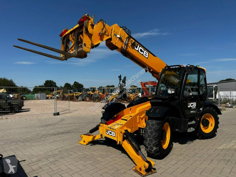 Carretilla telescópica JCB HiViz...