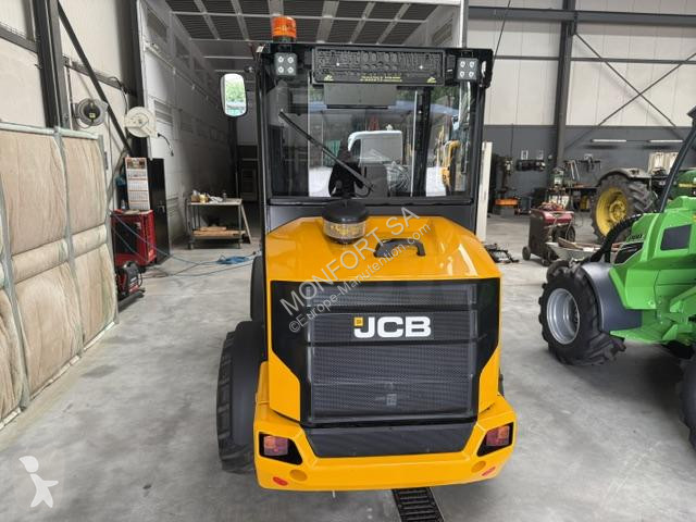 Carretilla telescópica JCB  TM 110