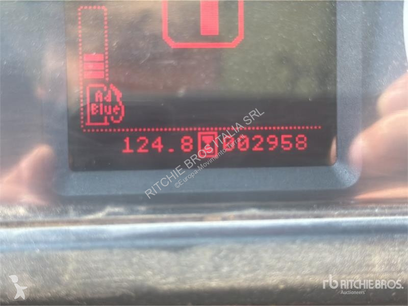Телескопічний навантажувач Merlo P38.13PLUS