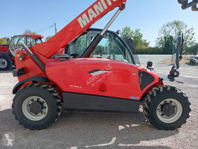 Chariot télescopique Manitou  MT625
