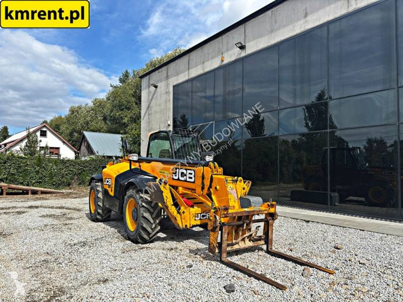 Încărcător telescopic JCB