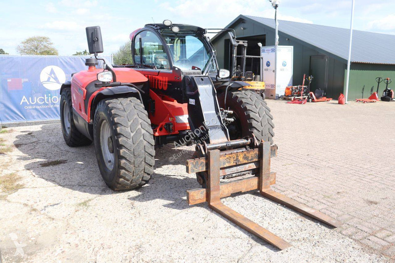 Manitou MLT 741-140 V+ telescopic handler