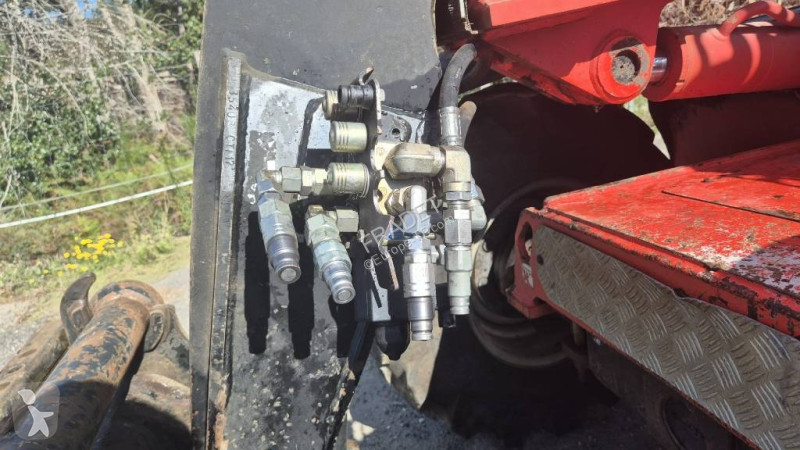 Телескопичен товарач Manitou MLT 523