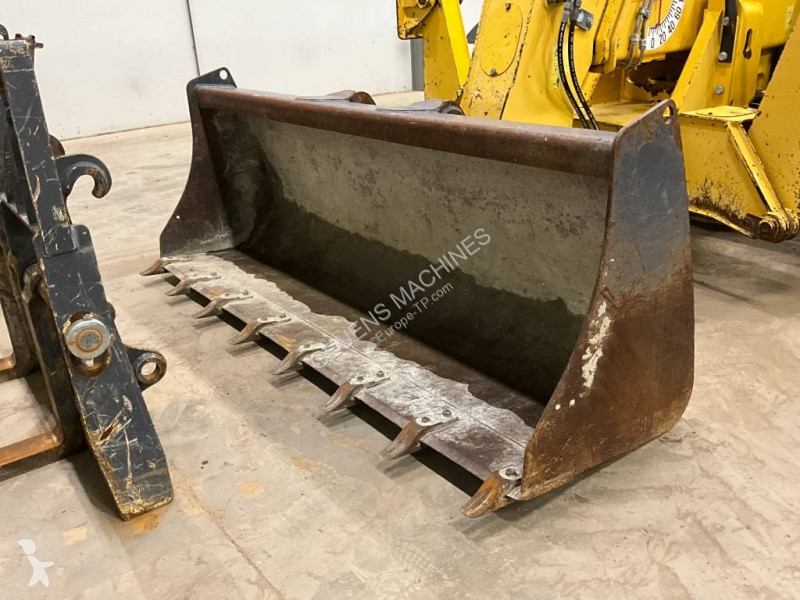 Teleskopisk truck Komatsu WH 613