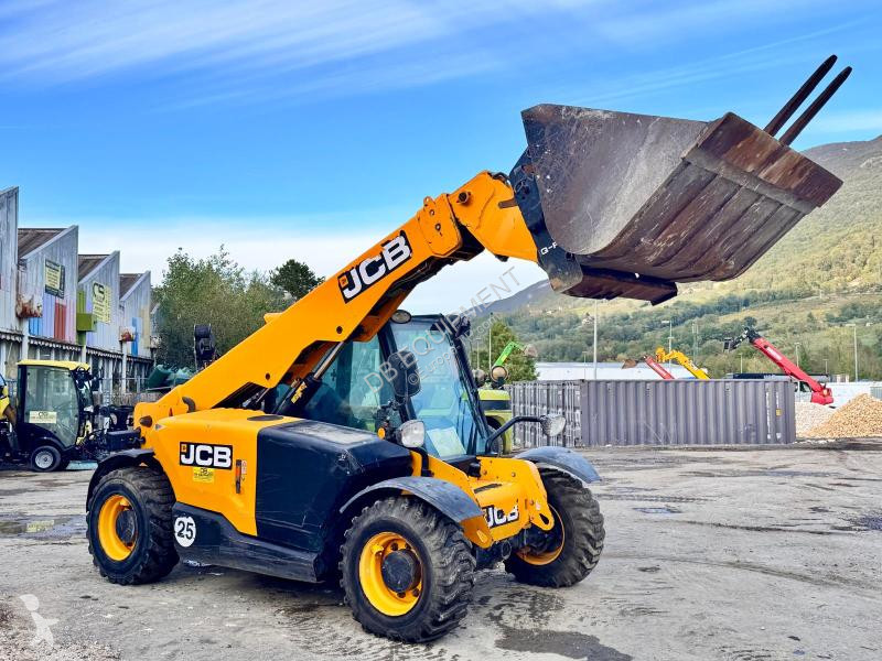 رافعة شوكية تلسكوبية JCB  525-60  Chariot...