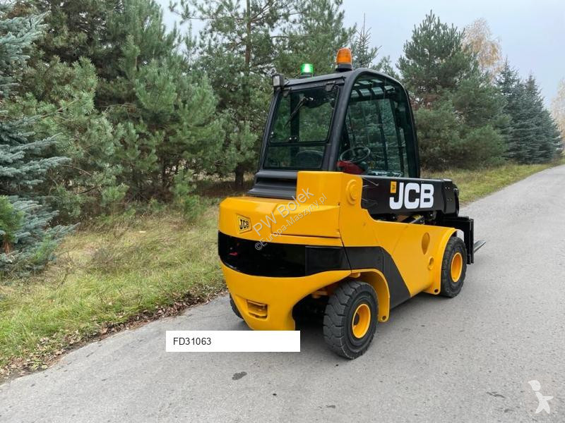 Chariot télescopique JCB