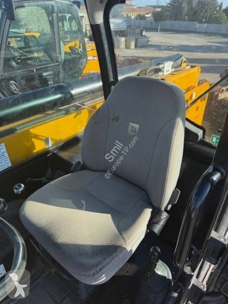 رافعة شوكية تلسكوبية JCB 540-180