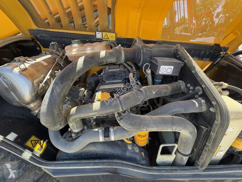 Încărcător telescopic JCB