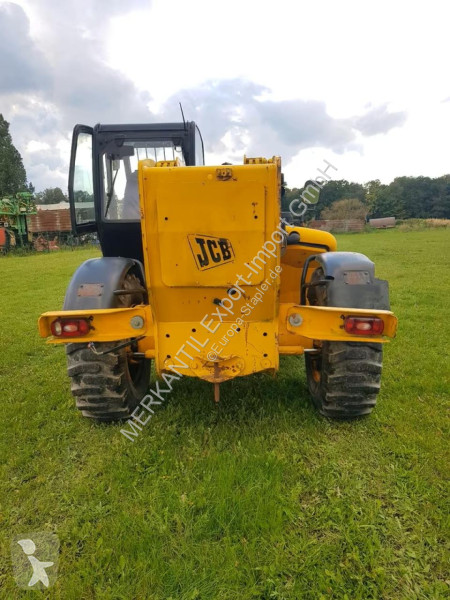 Încărcător telescopic JCB