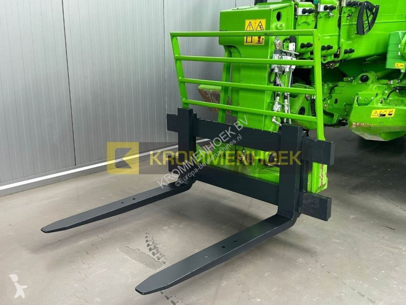 Chariot télescopique Merlo P 40.17
