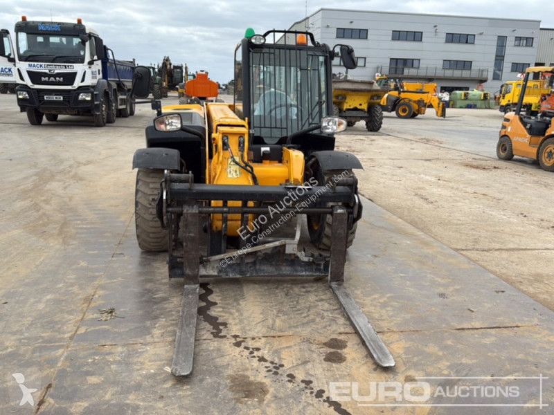 رافعة شوكية تلسكوبية JCB 525-60 Hi Viz