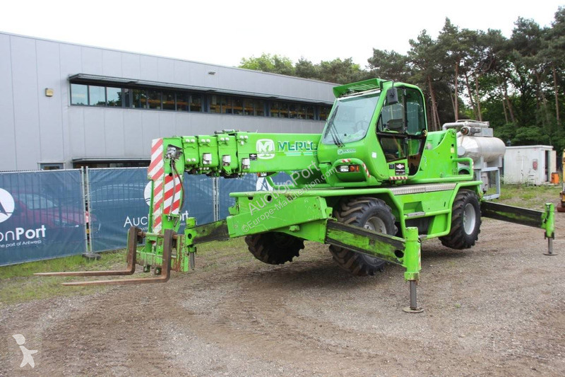 Teleskopisk truck Merlo ROTO 40.25 MCSS