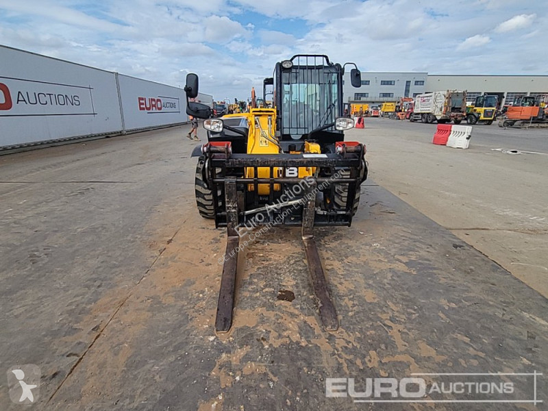 Teleskopický vozík JCB 525-60 Hi Viz