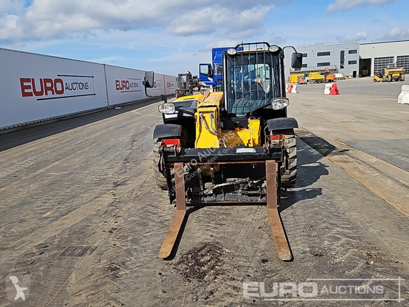 Teleskopický vozík JCB 525-60 Hi Viz
