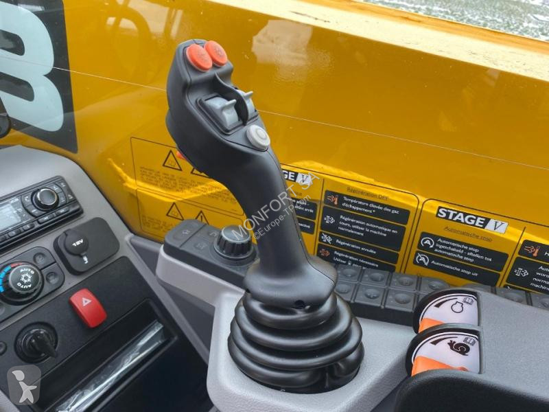 Телескопичен товарач JCB  542/70 Agri Xtra DTVT...