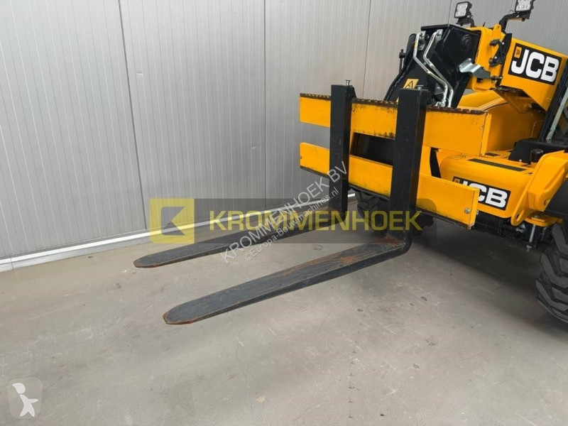 Încărcător telescopic JCB 525-60 Agri plus