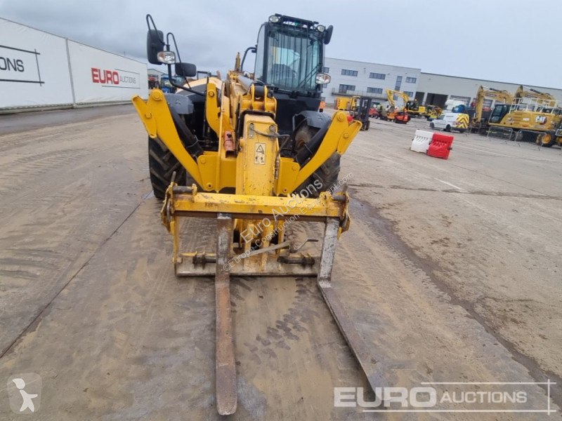 Teleskopický vozík JCB 535-140 Hi Viz