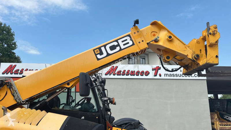 Sollevatori telescopici JCB AGROPLUS 560-80