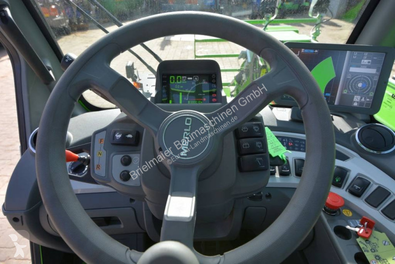 Teleskopisk truck Merlo MF 34.9 CS-140-CVTRONIC