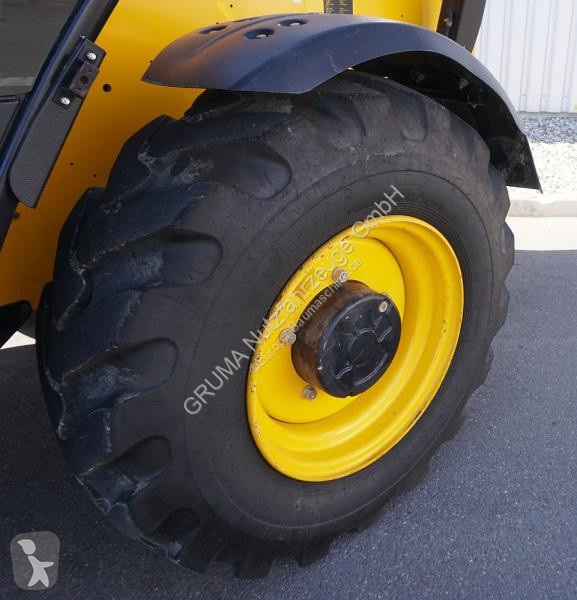 رافعة شوكية تلسكوبية JCB HI-VIZ