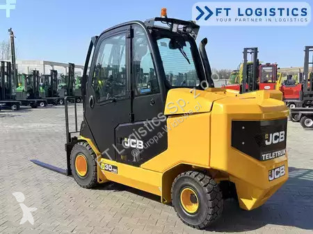 Teleskopický manipulátor JCB