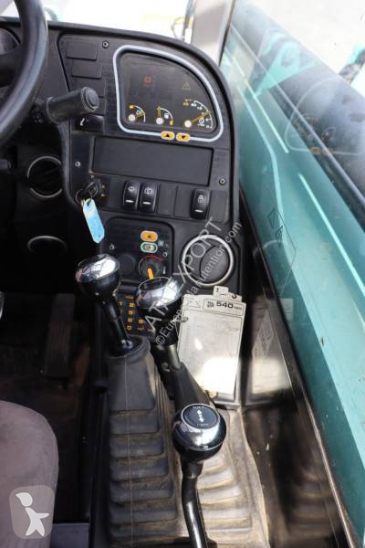 رافعة شوكية تلسكوبية JCB 540 V 140