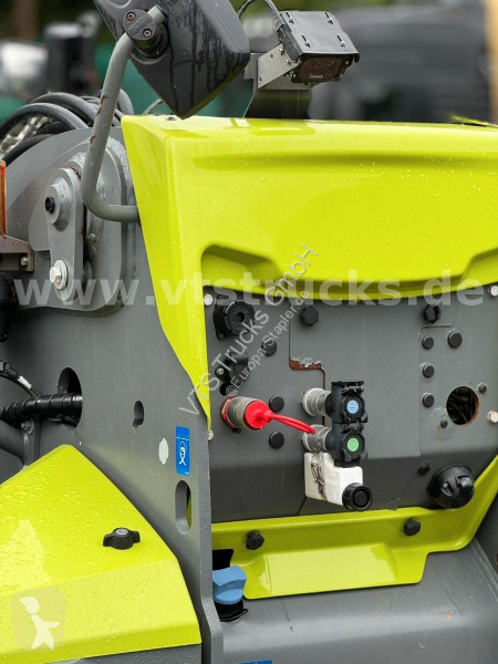 رافعة شوكية تلسكوبية Claas Claas Scorpion 746...