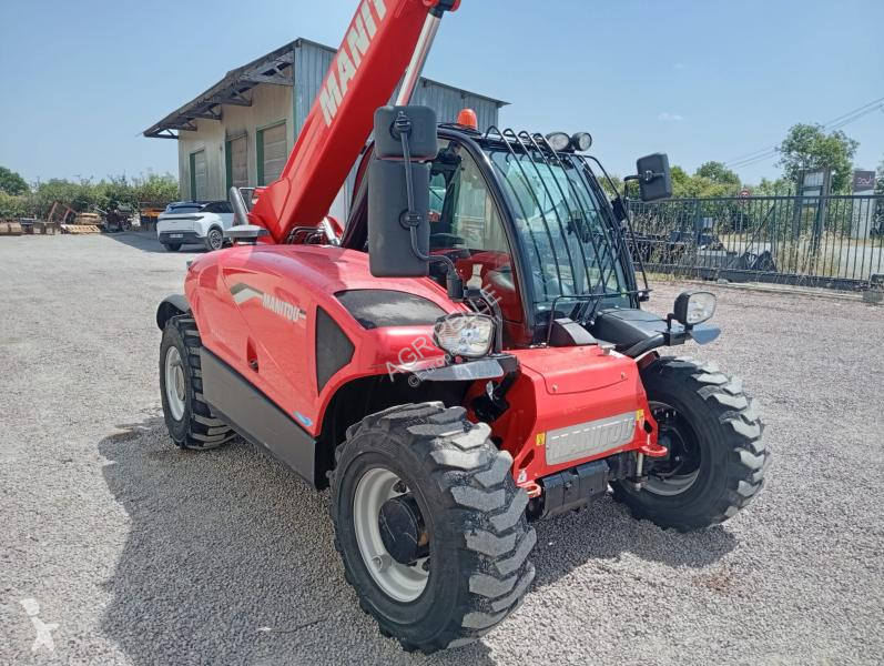 Teleskopický manipulátor Manitou  MT625
