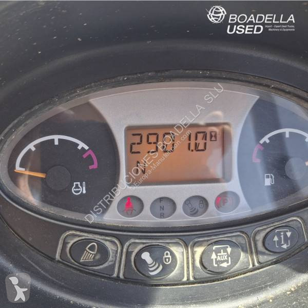 رافعة شوكية تلسكوبية Massey Ferguson 9407S